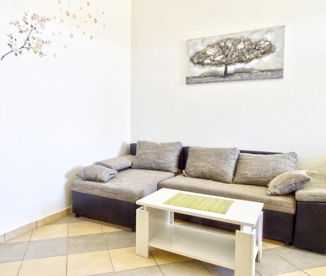 Apartments Zoka Vir Zewnętrze zdjęcie